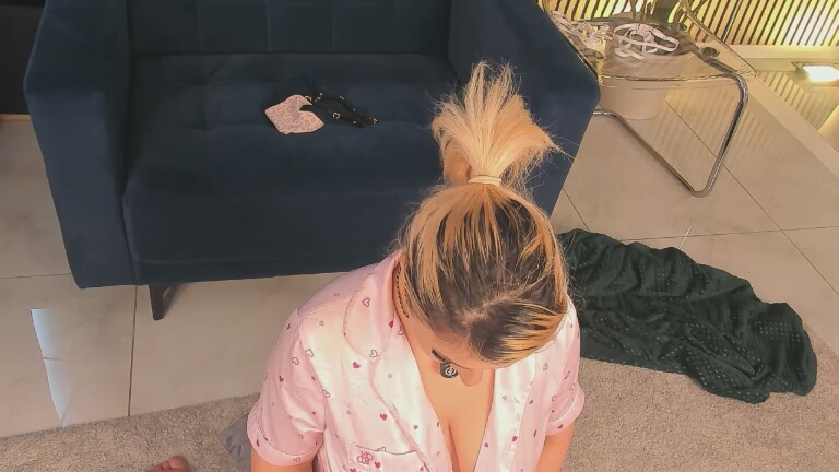 CurvyyVanessa's Streamate show and profile