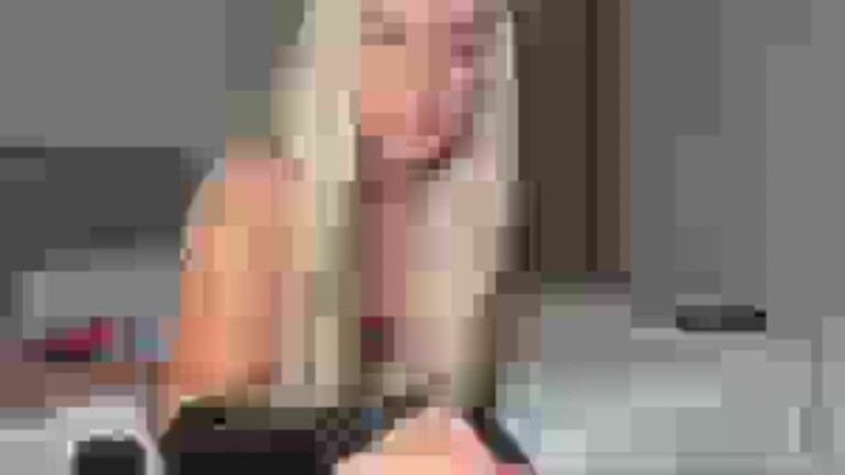 Jessylee25's Streamate show and profile