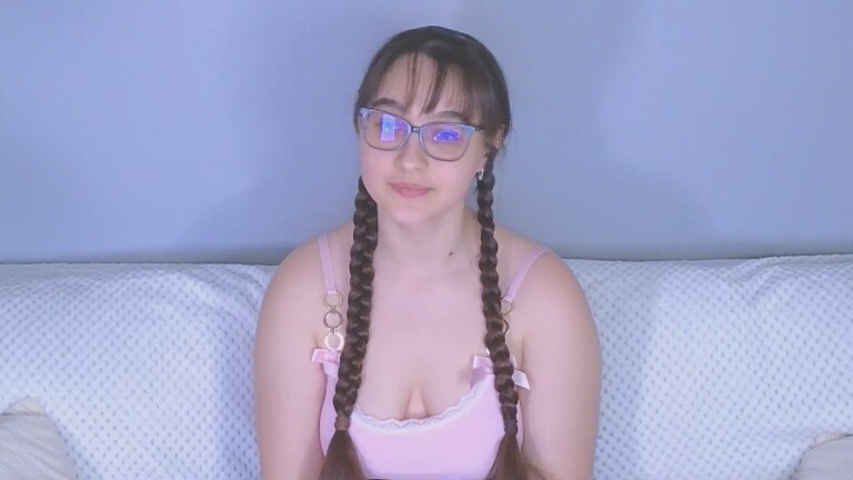 TessaDoll's Streamate show and profile