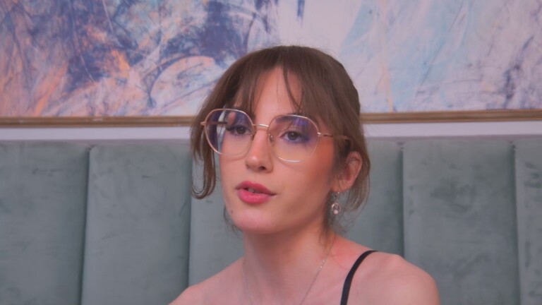 SeleneHart's Streamate show and profile