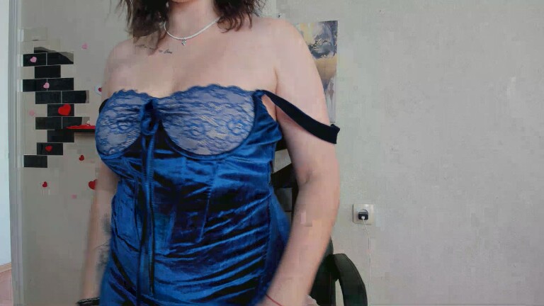 GlamNova's Streamate show and profile