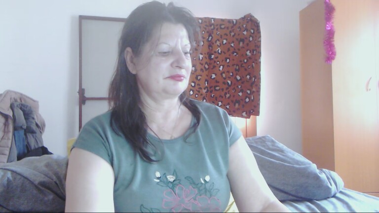 ExtasyMature's Streamate show and profile