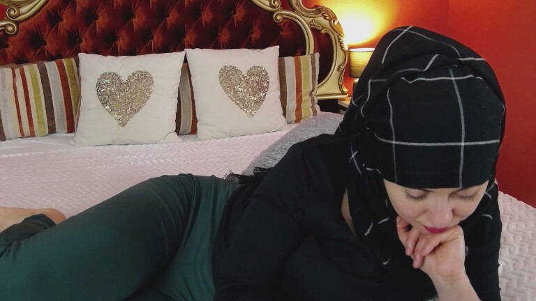 ANNALYAx's Streamate show and profile